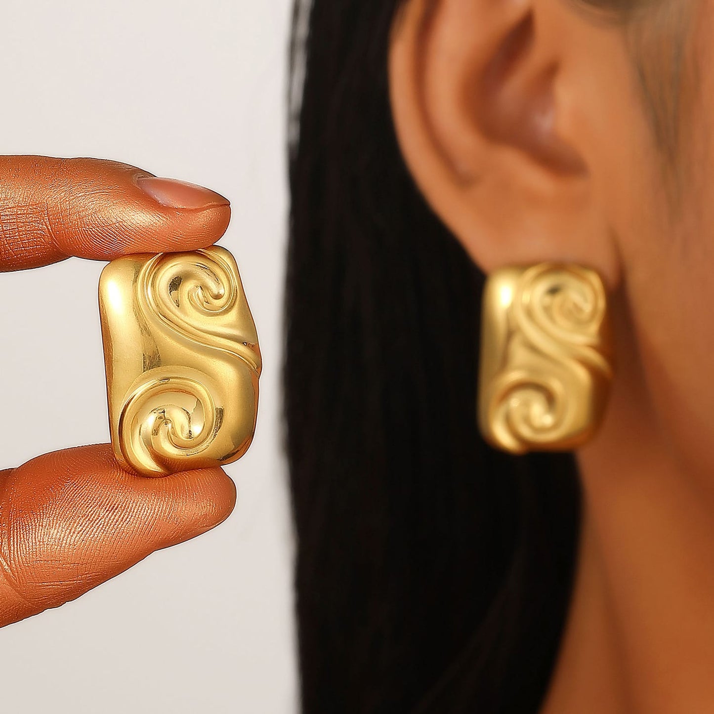 Auren Vorté Sculpted Stud Earrings
