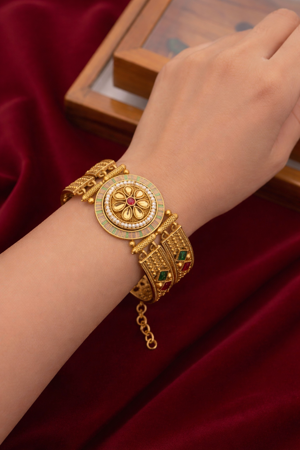 Meher-e-Raj Heritage Gold Bracelet