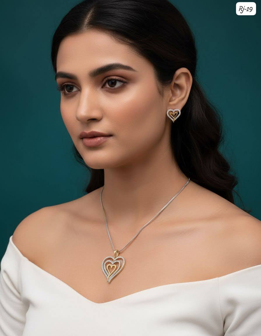 Auren Amora Heart Pendant Set