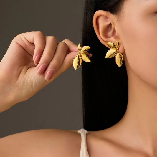 Flora Gleam Gold Stud Earrings