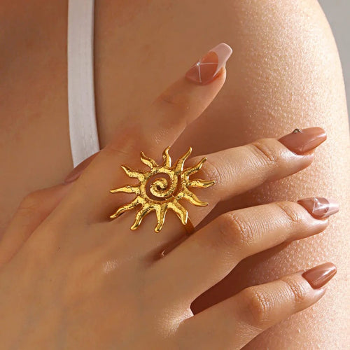 Auren Solis Spiral Statement Ring