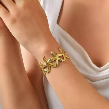 Aurelia Vine Gold Bracelet
