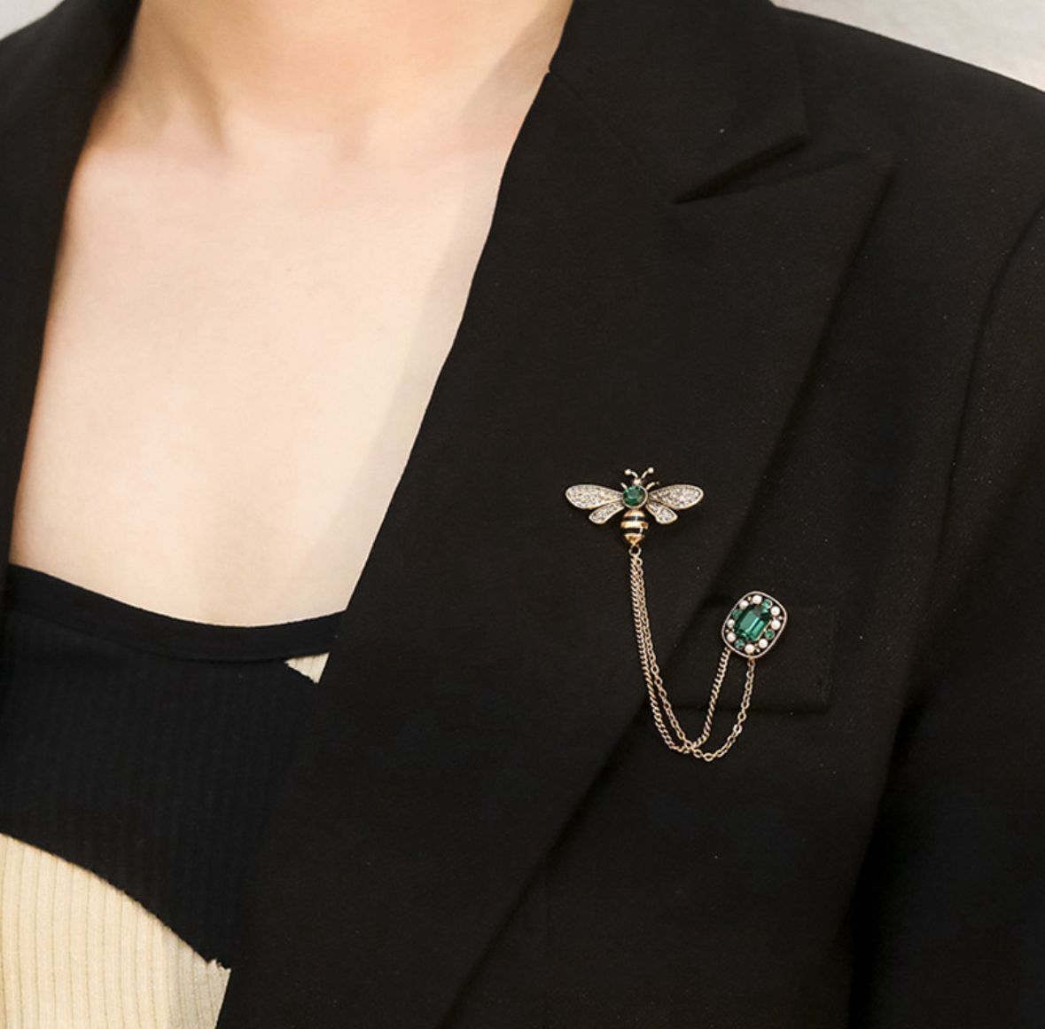 Auren Émera Bee Brooch